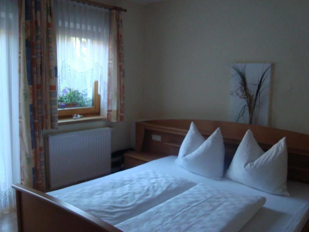 פינקנברג Ferienwohnung Gertraud Und Peter Geisler מראה חיצוני תמונה
